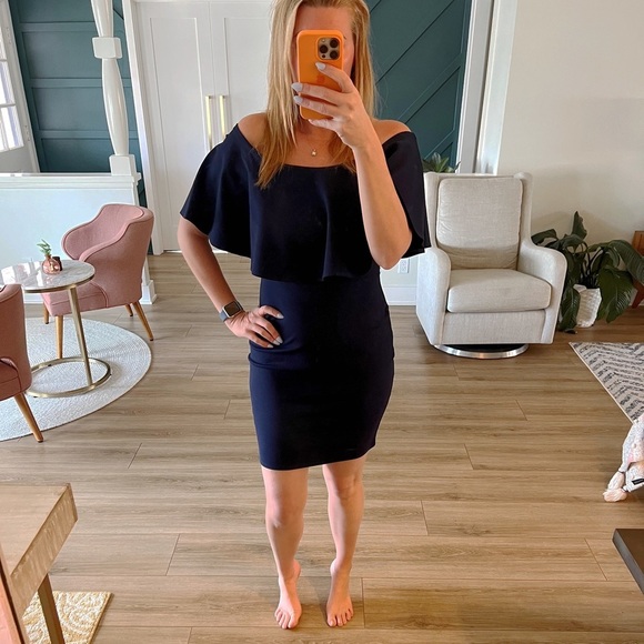 Women’s Navy Blue Off the Shoulder Dress Size XL - Picture 3 of 13